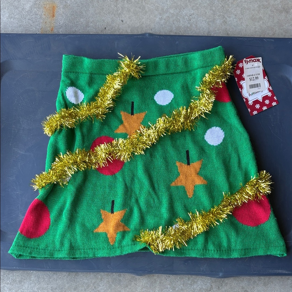 Green Christmas ugly sweater Skirt with Red and Orange Stars


🚨ALL SALES FINAL